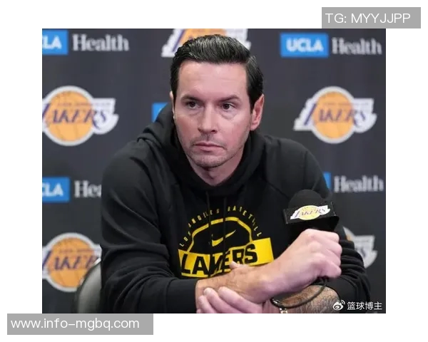 雷迪克直言队内一球员战术理解力差半场比赛仍不明白战术意图